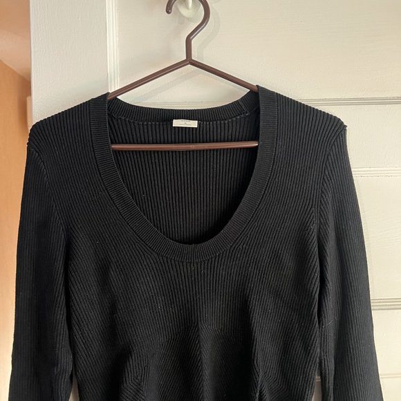 Abercrombie & Fitch U Neck Long Sleeve Top - Picture 2 of 5